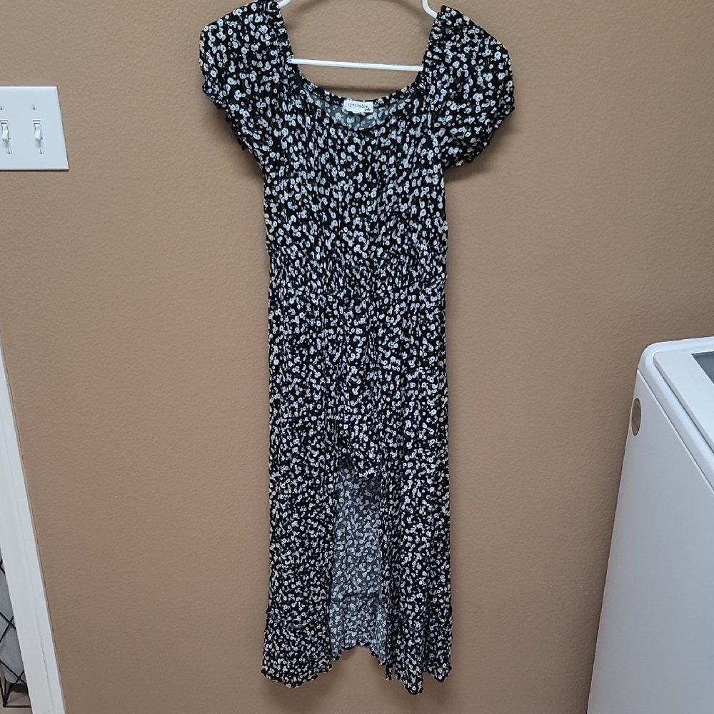 Eyeshadow Black and White Floral Dress With Shorts Attached 💮